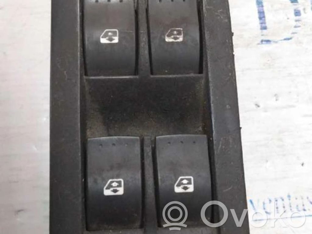 Renault Laguna II Comutator comandă geamuri electrice 