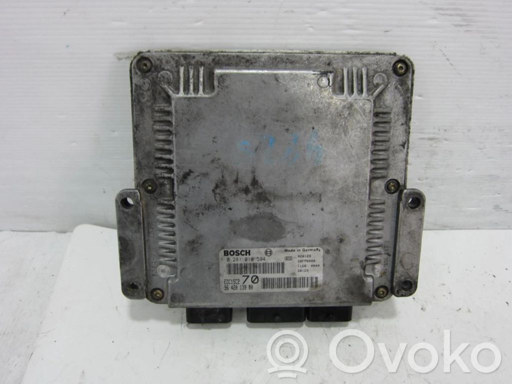 Unidad de control/módulo ECU del motor   0281010594,0281010594