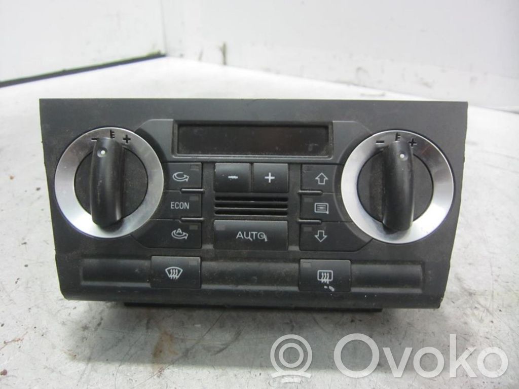 Audi A3 S3 8P Panel klimatyzacji 