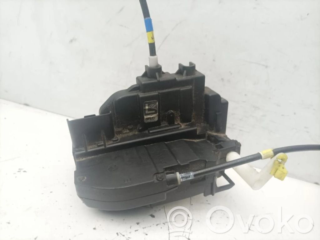 Nissan Micra Încuietoare ușă față 