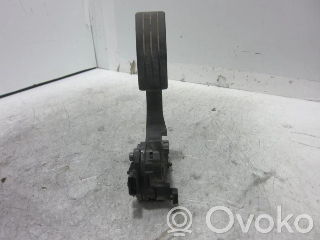 Gaspedal   180029347R