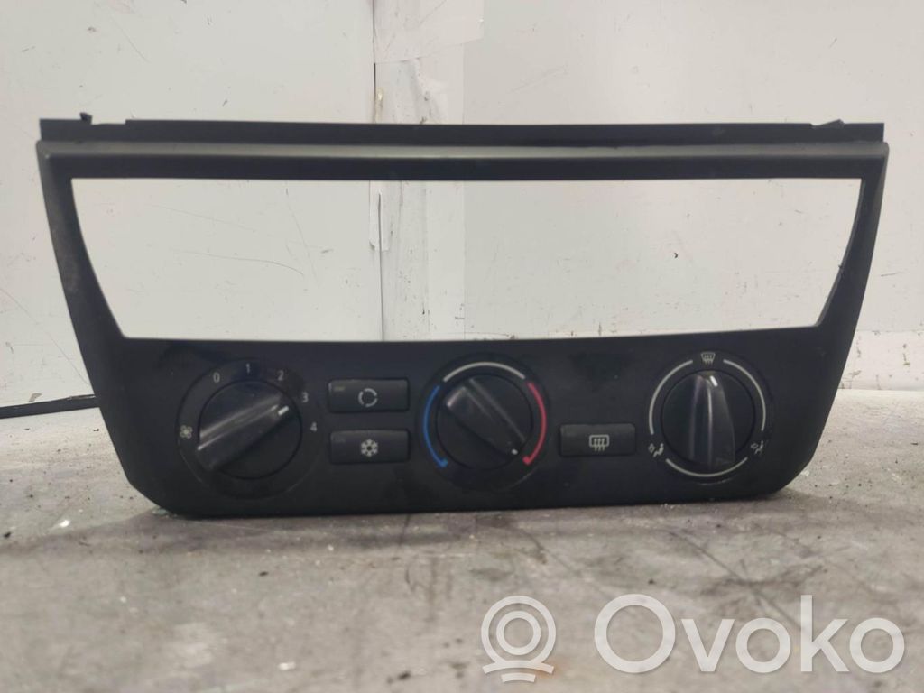 BMW X3 E83 Climate control unit 