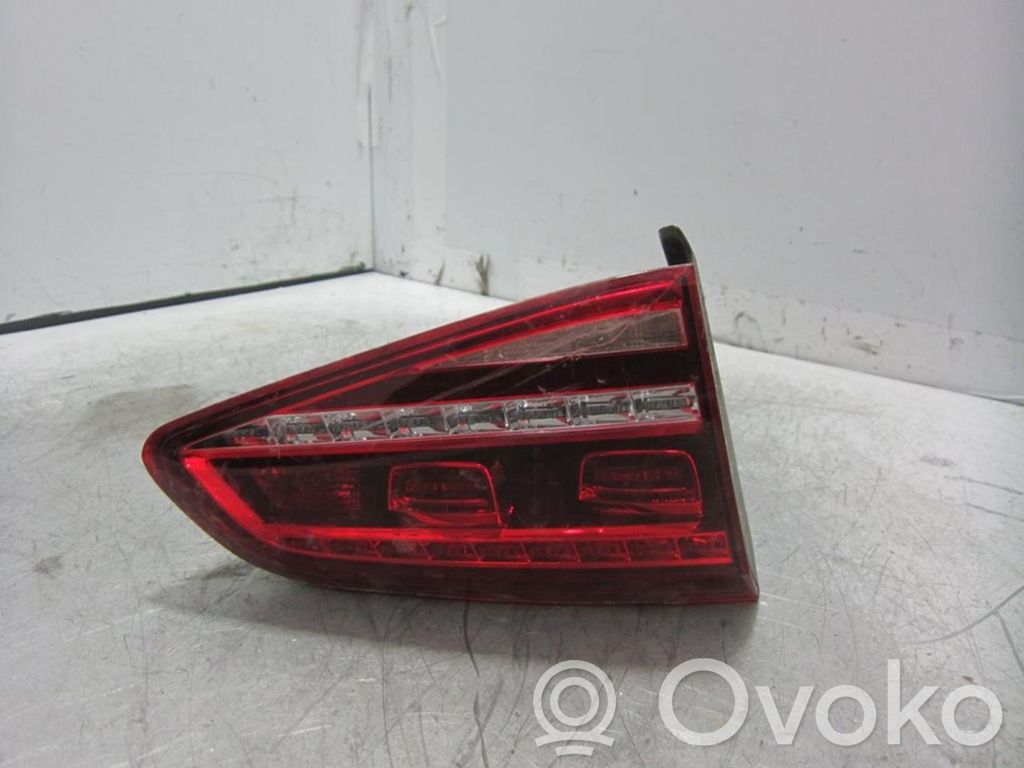 Volkswagen Golf VII Lampă spate în caroserie 