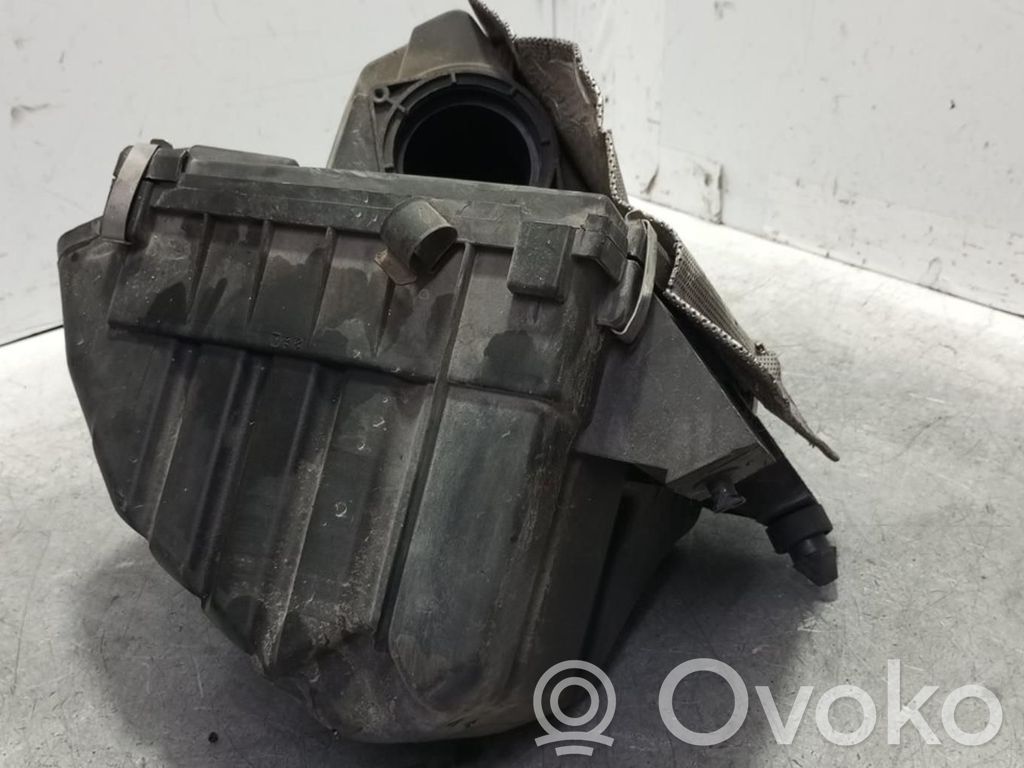 Volkswagen PASSAT Cutie filtru aer 