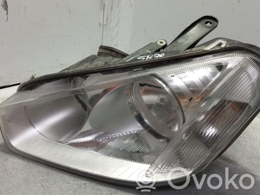 Ford C-MAX I Scheinwerfer 