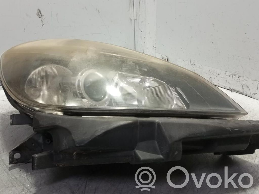 Renault Clio III Faro/fanale