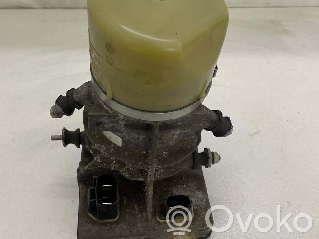 Ohjaustehostimen pumppu   31387595,290115