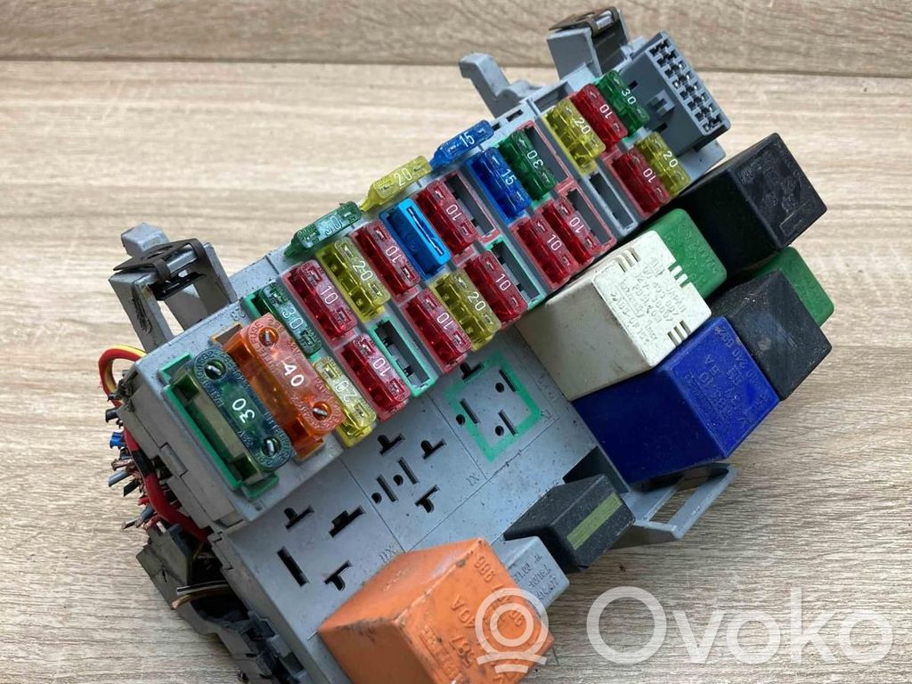 Opel Corsa B Drošinātāju kaste (komplekts) 