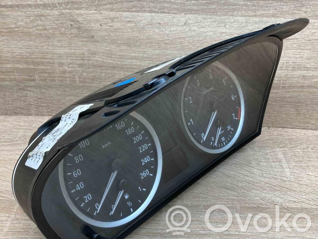 BMW 5 E60 E61 Speedometer (instrument cluster) 