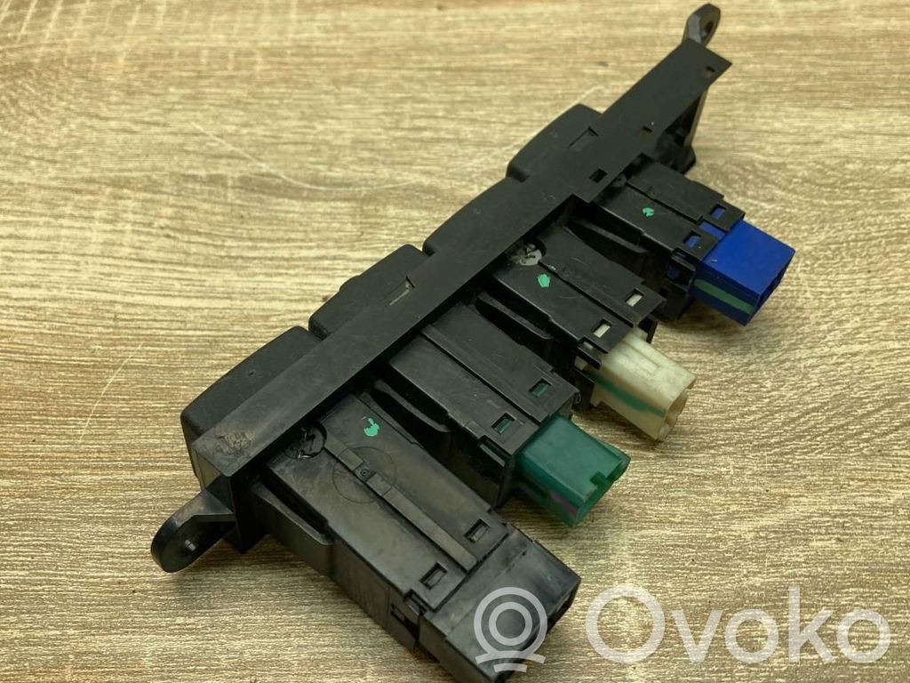 Ford Probe Windscreen/window heater switch 