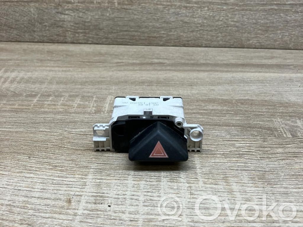 Ford Focus Hazard light switch 