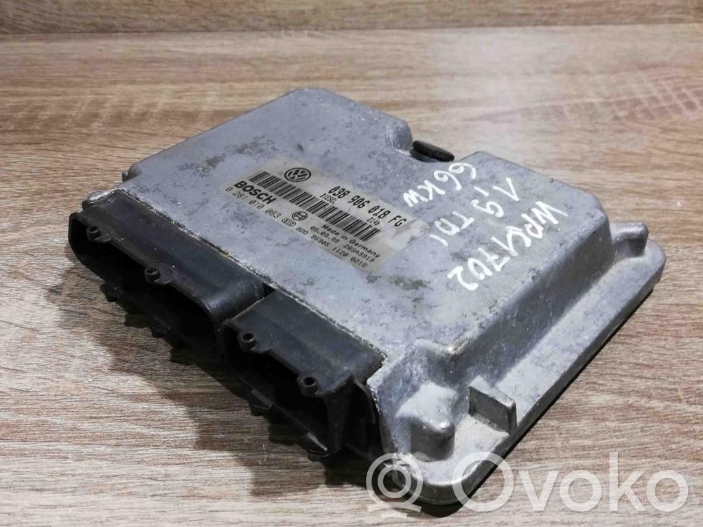 Volkswagen PASSAT B5 Engine control unit/module ECU 