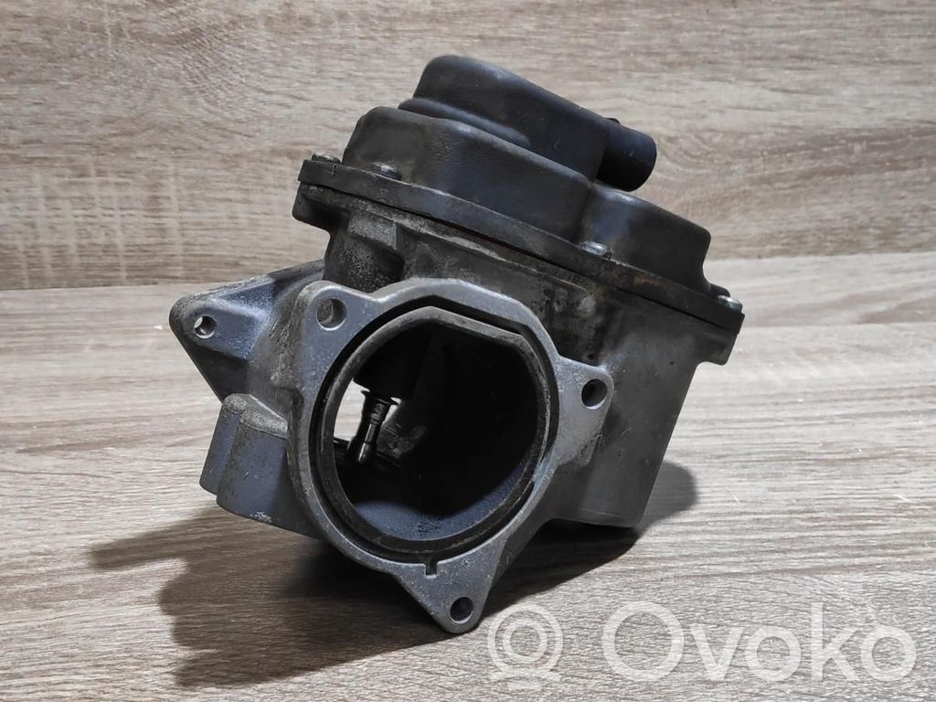 Audi A4 S4 B8 8K EGR vārsts 