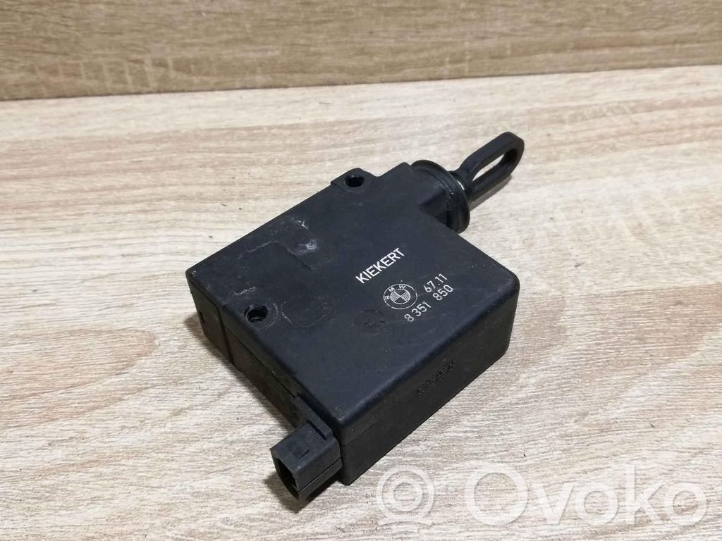 Central locking motor   8351850