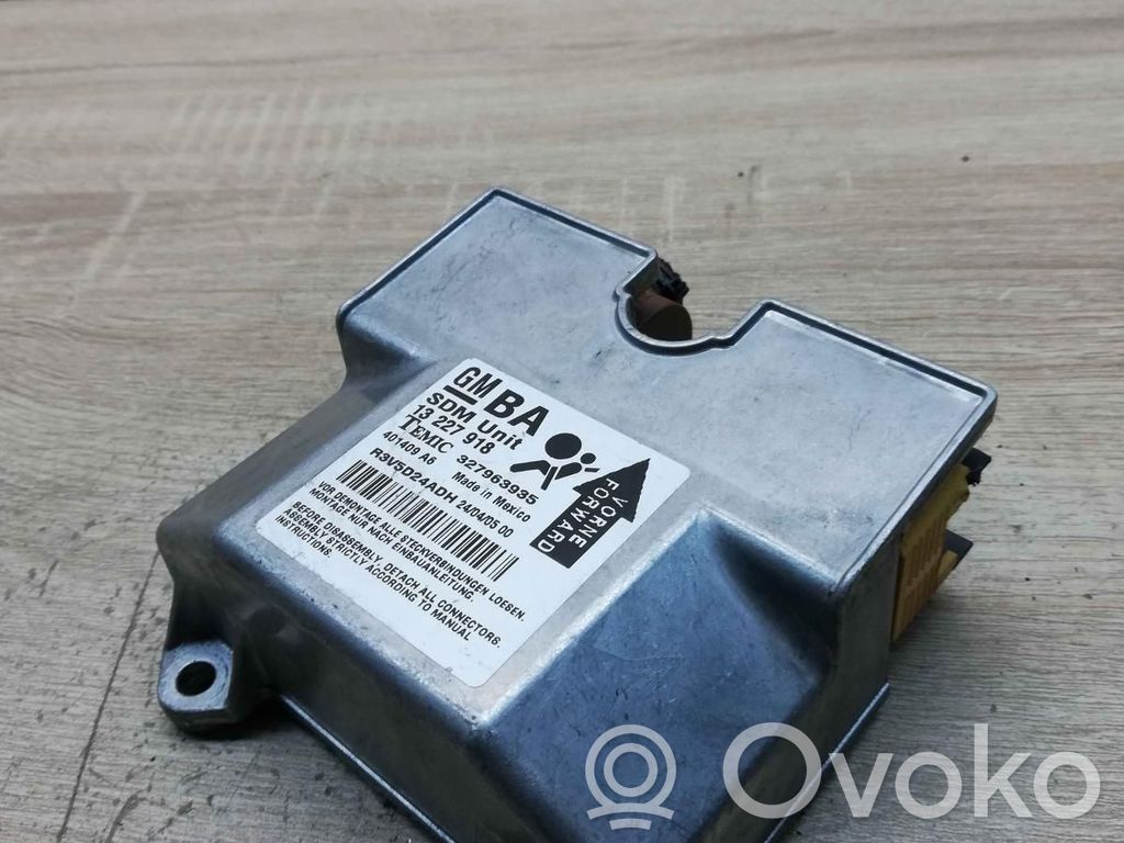 Opel Astra H Airbag control unit/module 