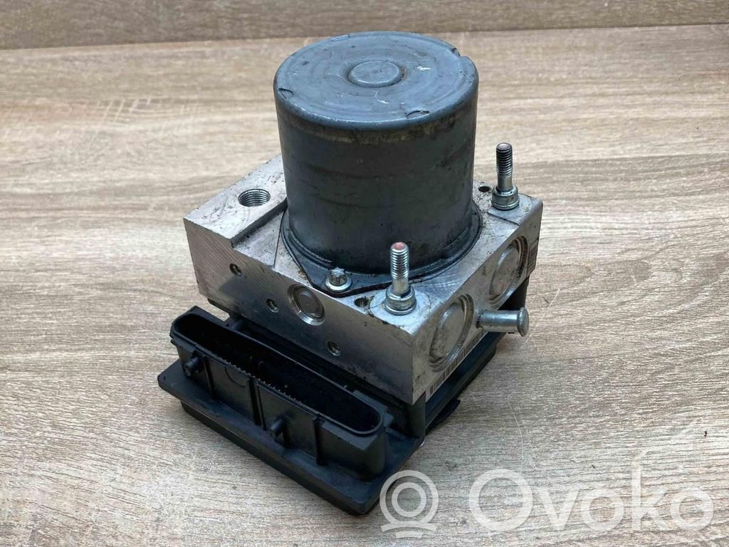 Mazda CX-7 ABS Pump 