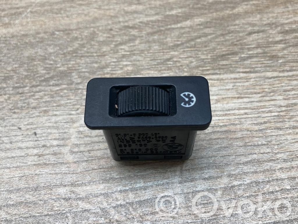 Panel lighting control switch   8360461