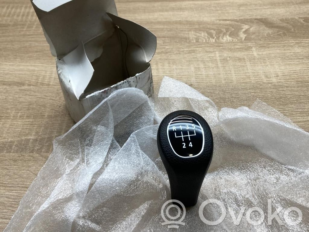Gear shift switch/knob   7529251