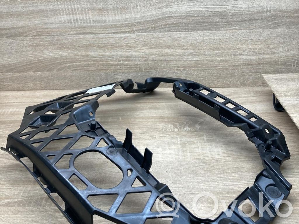 Volkswagen PASSAT B8 Front bumper mounting bracket 