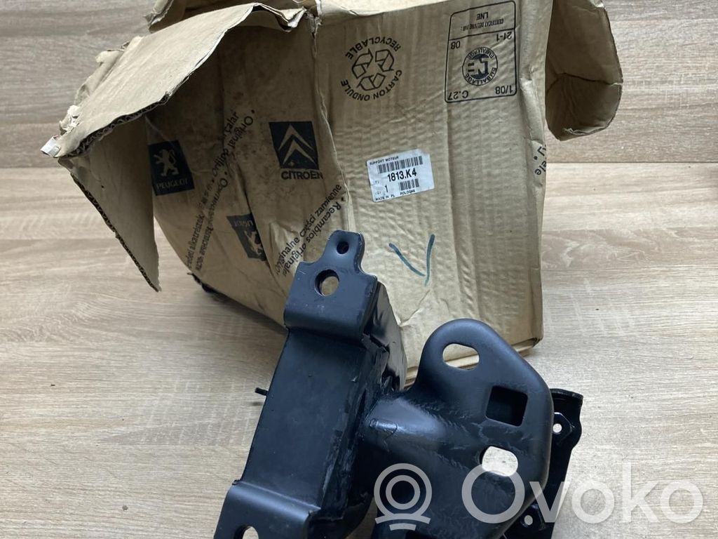 Toyota Aygo AB10 Engine mounting bracket 