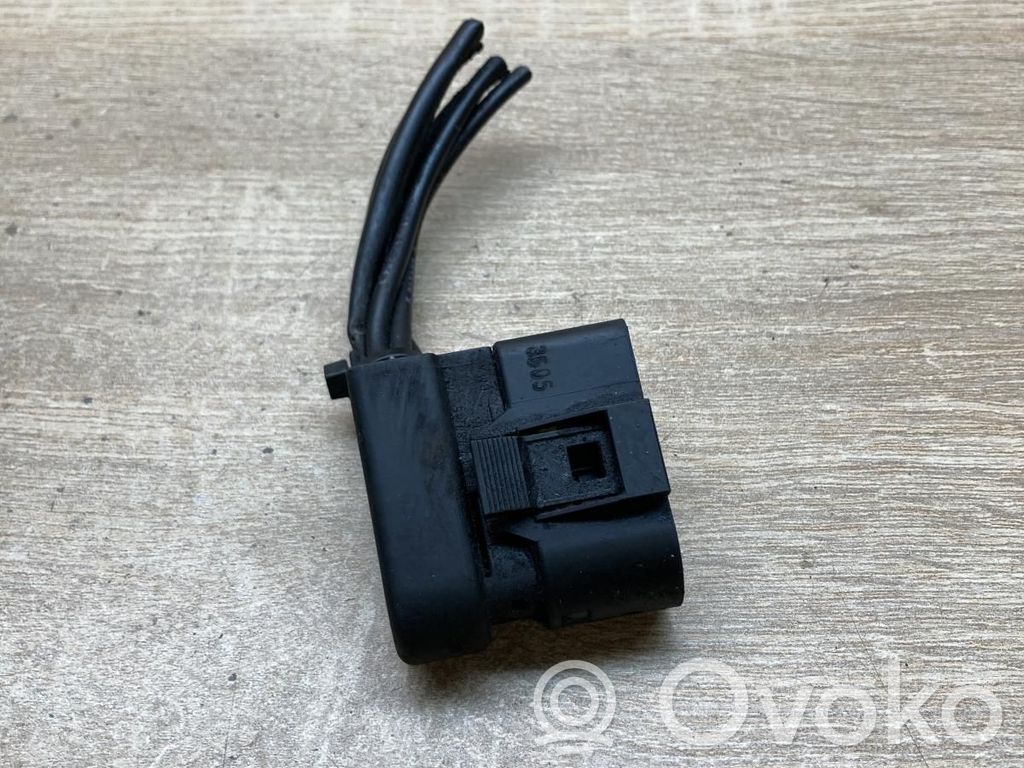 Plug wire   7786896,09444916