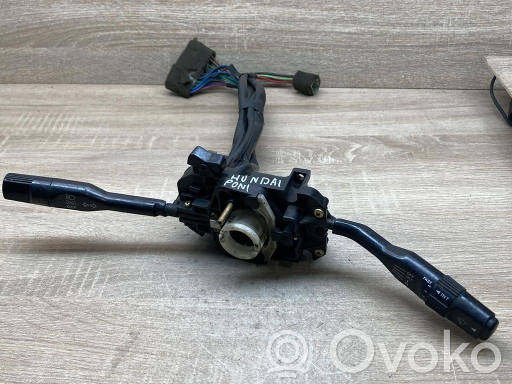 Hyundai Pony Interruptor/palanca de limpiador de luz de giro 