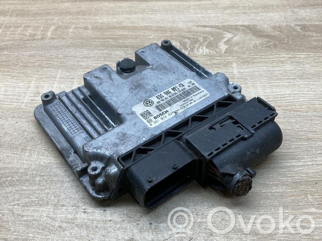Volkswagen Jetta III Engine control unit/module ECU 