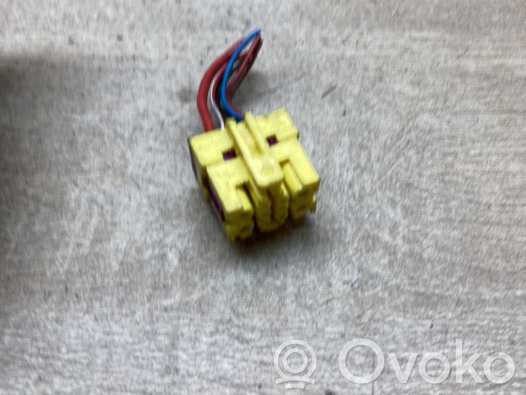 Audi A6 S6 C5 4B Plug wire 