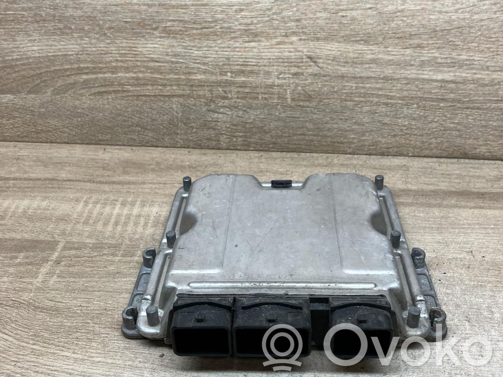Peugeot 807 Engine control unit/module 