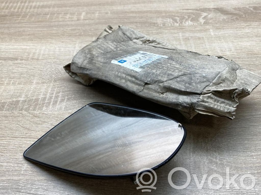 Opel Corsa B Veidrodėlio stiklas 
