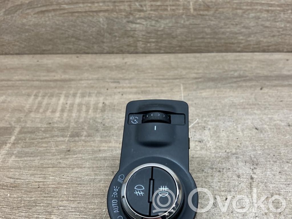 Opel Insignia A Light switch 