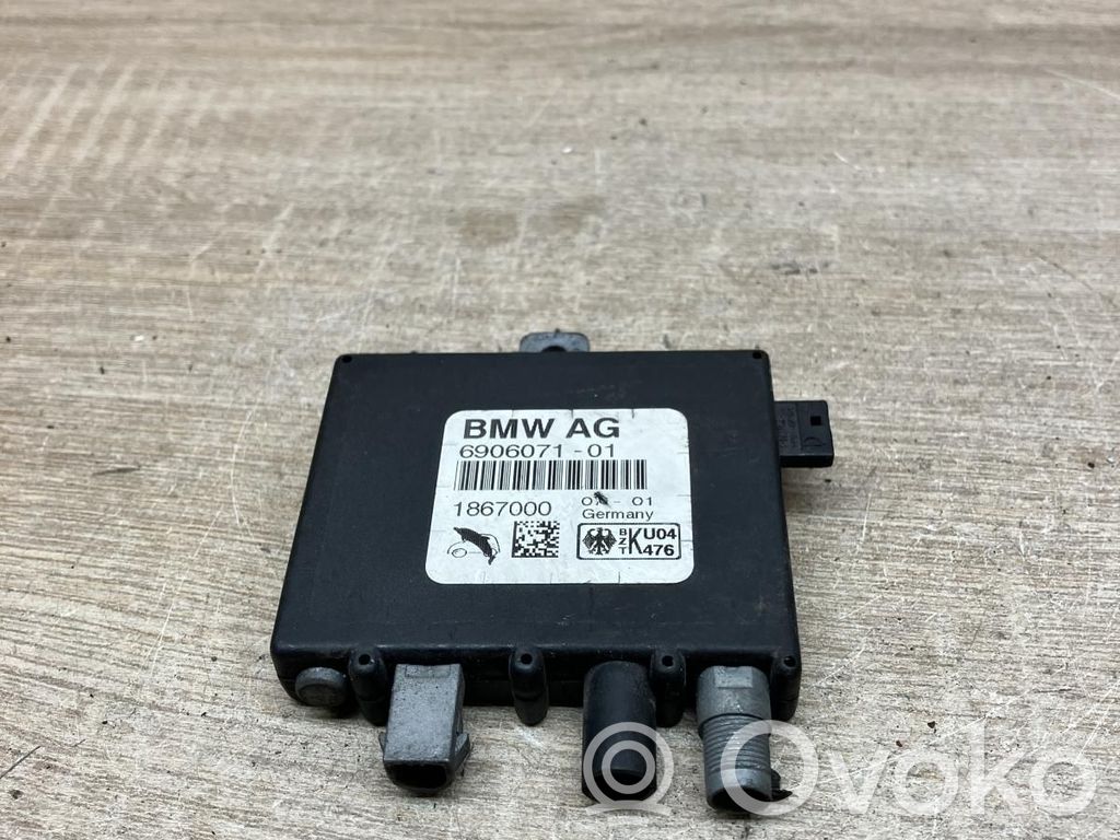 BMW 3 E46 Antenos stiprintuvas 
