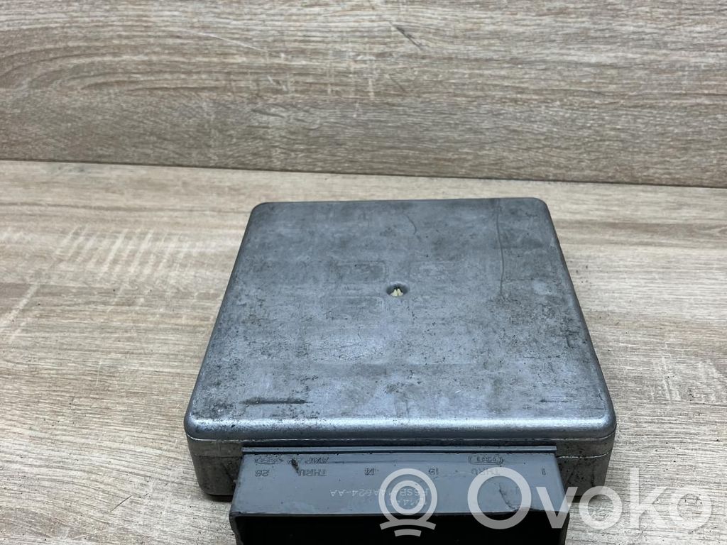 Ford Mondeo Mk III Engine control unit/module 