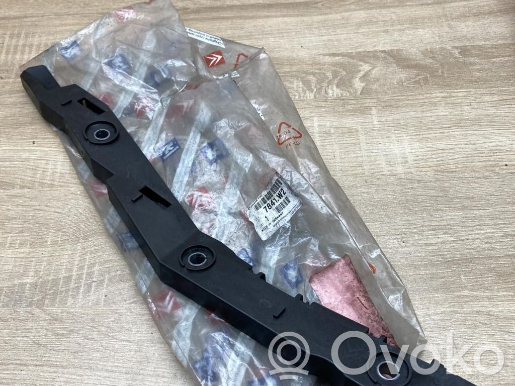 Citroen C4 I Priekinis laikiklis bamperio 