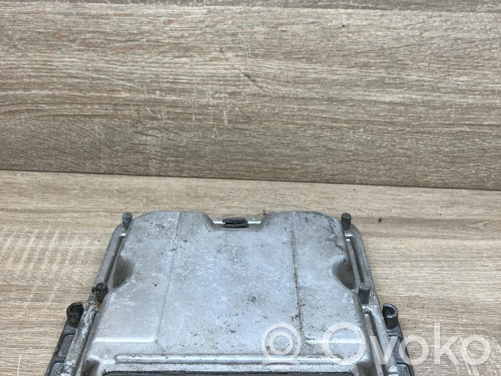 Renault Master II Engine control unit/module 
