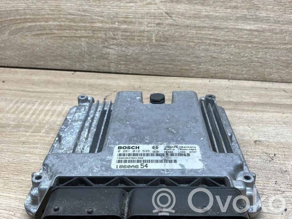 Mitsubishi Grandis Engine control unit/module 
