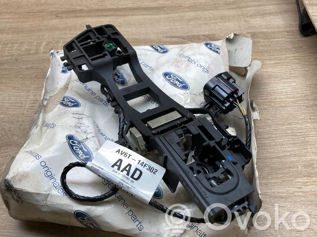 Ford Focus Maniglia esterna/staffa portiera anteriore 