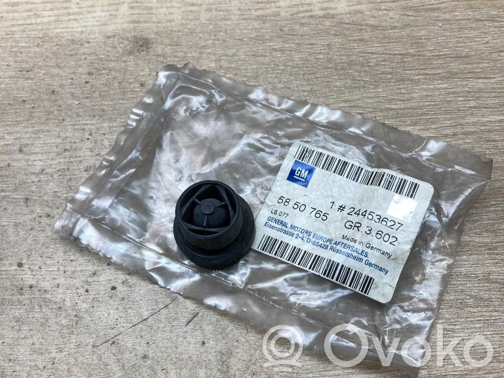 Opel Combo C Other engine bay part 
