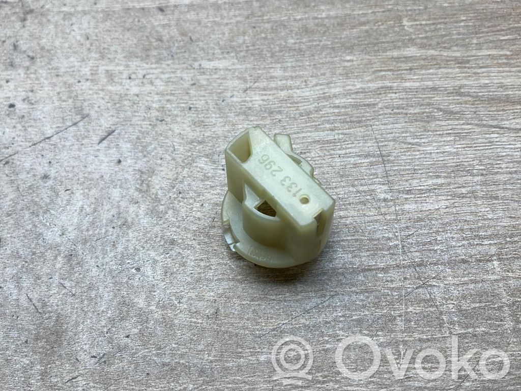 Element lampy przedniej   8355883,133296