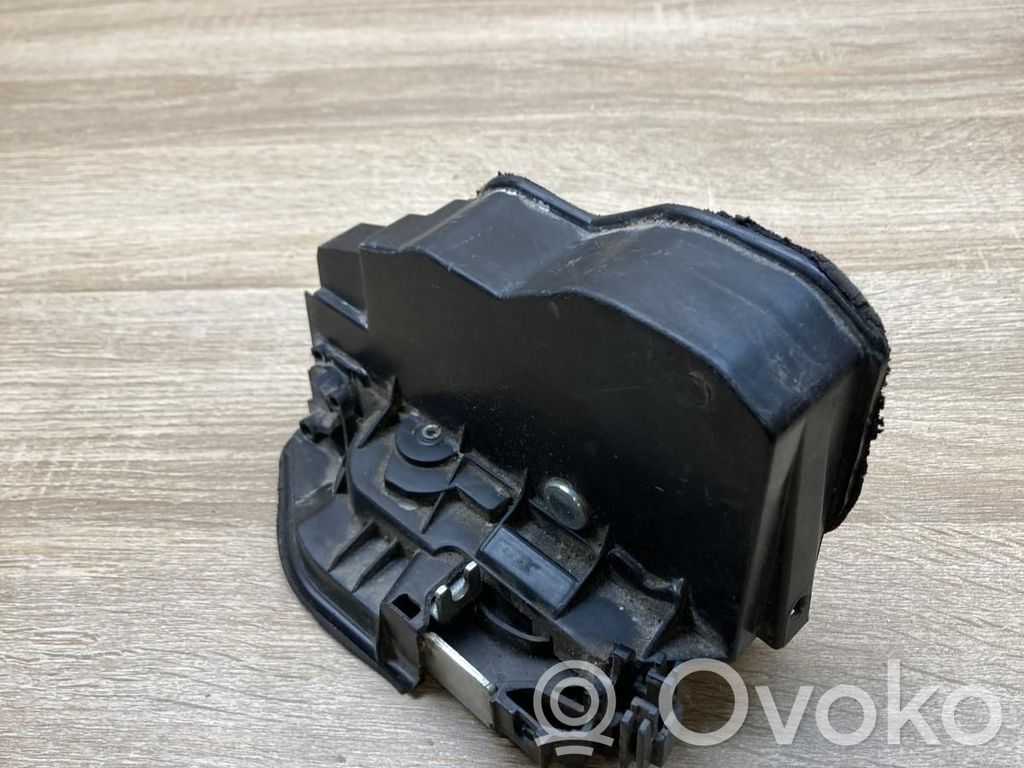 BMW X3 F25 Etuoven lukko 