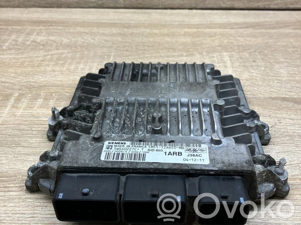 Ford Focus Moottorin ohjainlaite/moduuli 