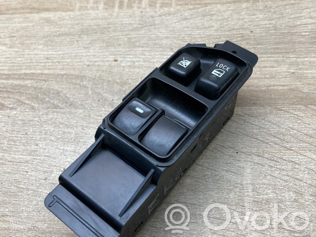 Electric window control switch   MN141173