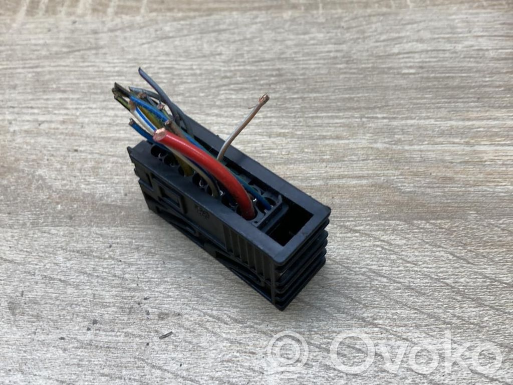 Plug wire   1382566