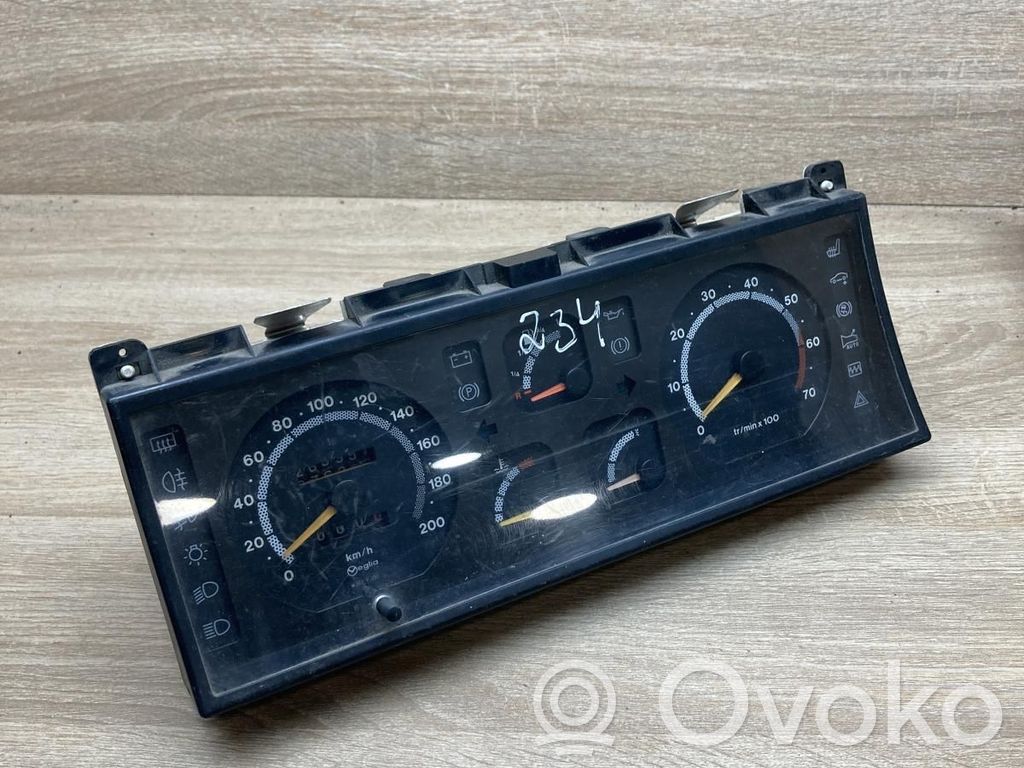 Renault Espace I Spidometrs (instrumentu panelī) 