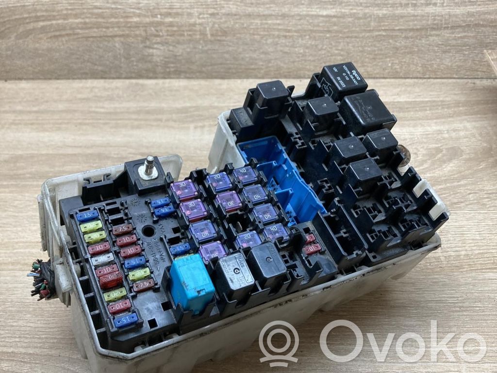 Mazda 5 Fuse module 