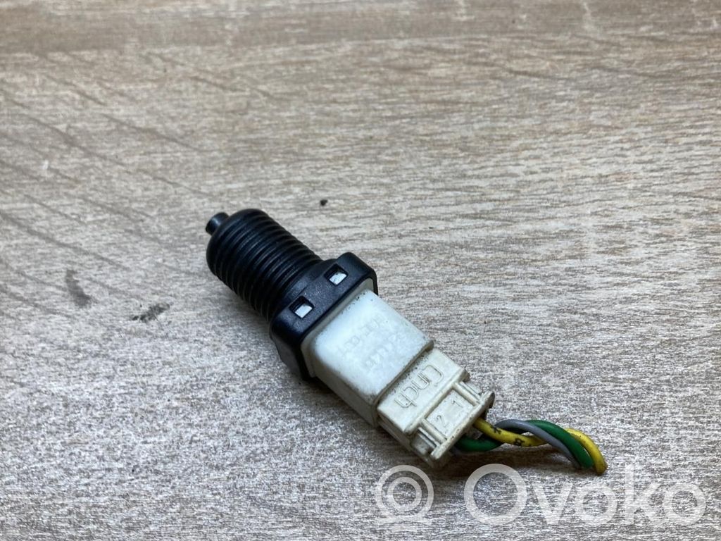 Peugeot 607 Brake pedal sensor switch 