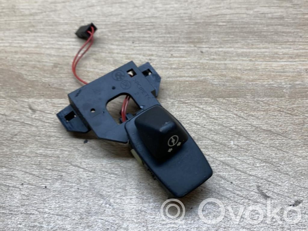 Steering wheel adjustment switch   6947786,676786