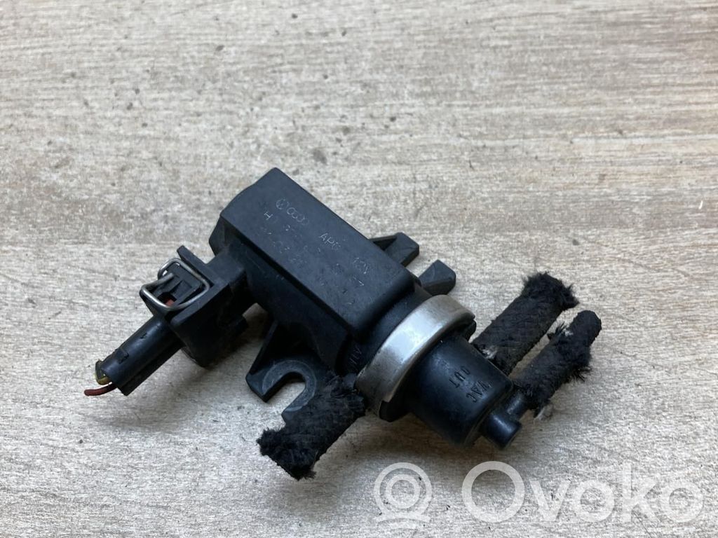 Volkswagen PASSAT B5 Valvola di depressione