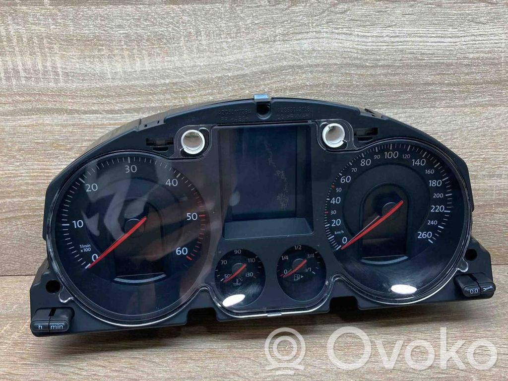 Volkswagen PASSAT B6 Vitezometru (grup de instrumente) 