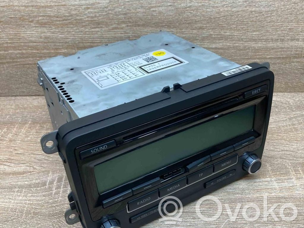 Volkswagen PASSAT B6 Unità principale autoradio/CD/DVD/GPS